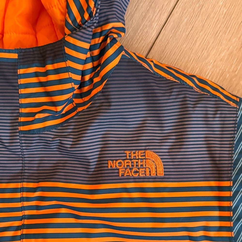 The North Face Kids Snow/ ski/ snowboard Jacket -Gray,blue and Orange Sz L 14/16 - Picture 9 of 11